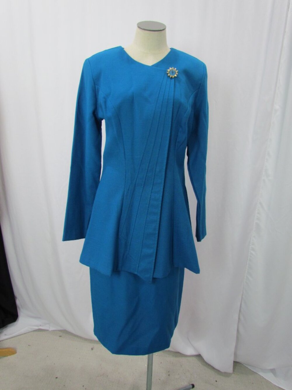 Vtg Sabino skirt suit, bright peacock blue, 12